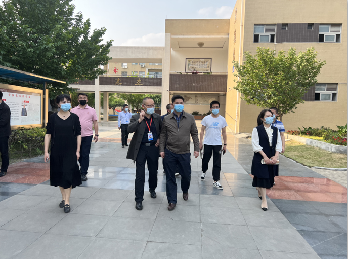 区政府副区长刘胜到工程职校检查指导疫情防控工作