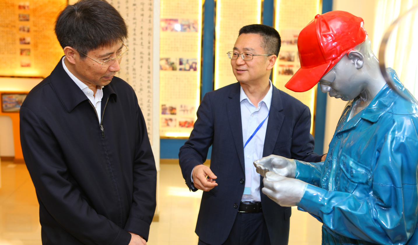 四川省教育厅厅长朱世宏到我校调研指导